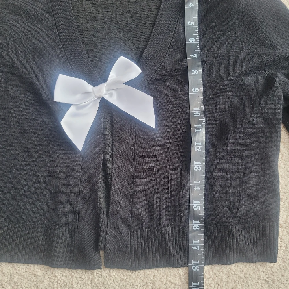 Chic Black V-Neck Cardigan with White Bow Size L